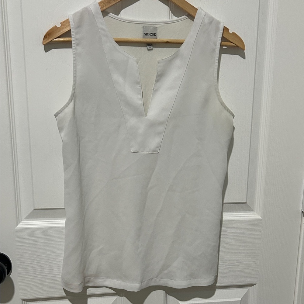 NIC+ZOE Women's Off White V-Neck Tank Top